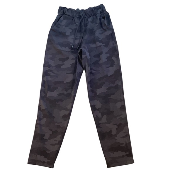 LULULEMON On The Fly 7/8 Pant Incognito Camo Multi Grey, Size 4 Style X8 - Picture 11 of 11